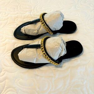 NWOT Old Navy black and gold sandals -size 8